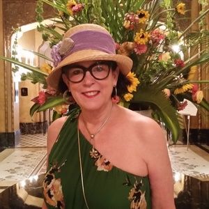 Meet your Posher, Linda